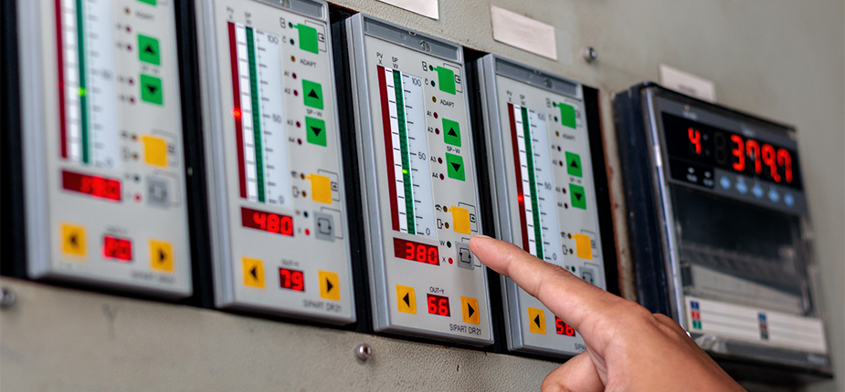 Finger pointing to variable frequency drive feature